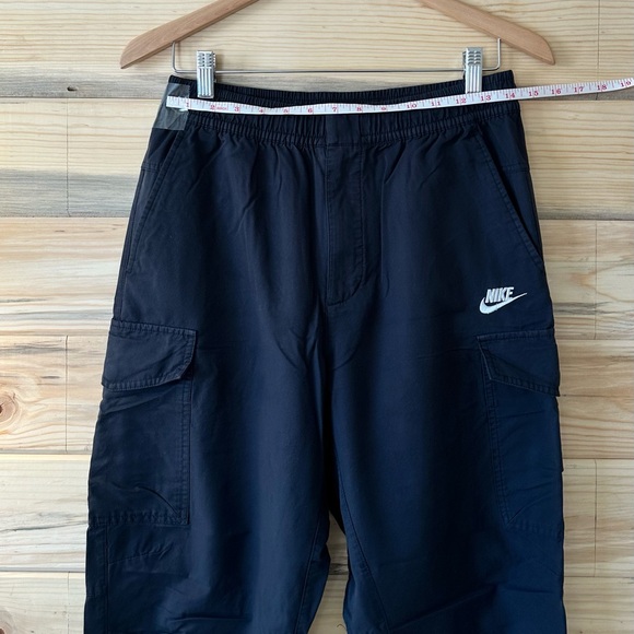 Nike Men's Dark Cargo Pants - Picture 5 of 9